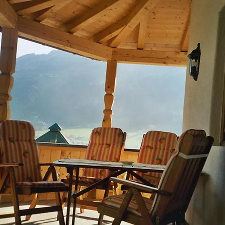 Granat Πανσιόν 4*