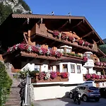 Granat Gæstehus Mayrhofen